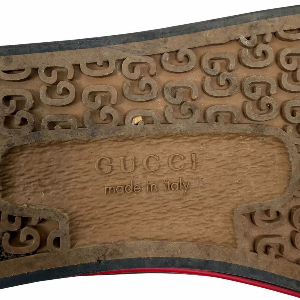 Gucci off grid